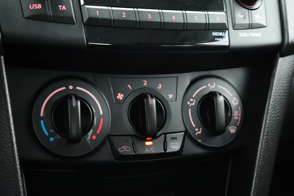 Suzuki Swift – foto 15