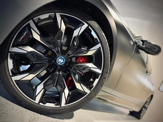 BMW i5 – thumbnail 13