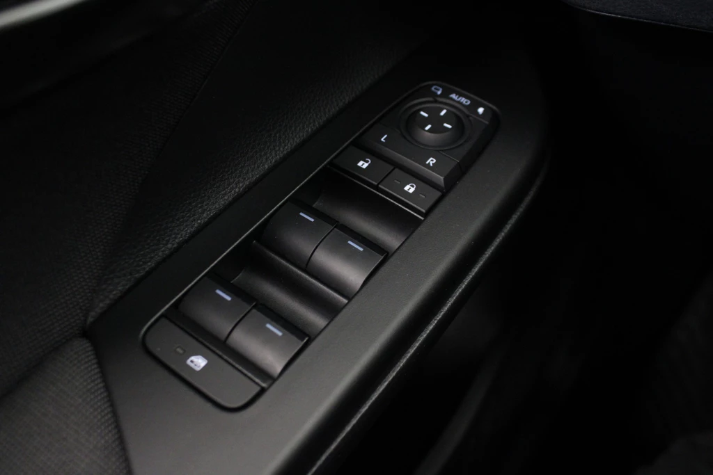 Toyota C-HR – foto 19