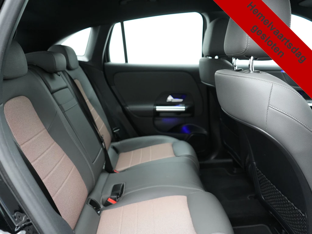 Mercedes-Benz EQA – foto 15