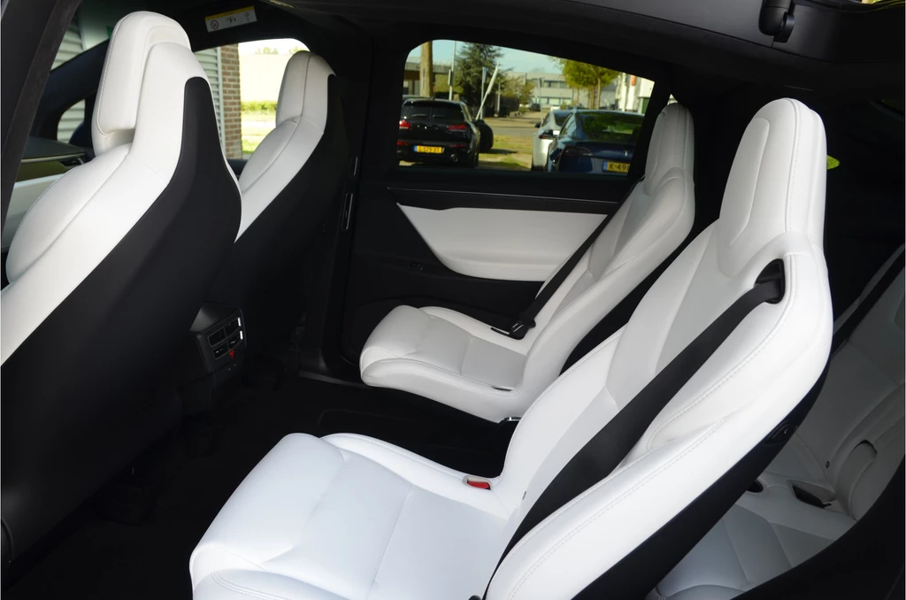Tesla Model X – foto 14