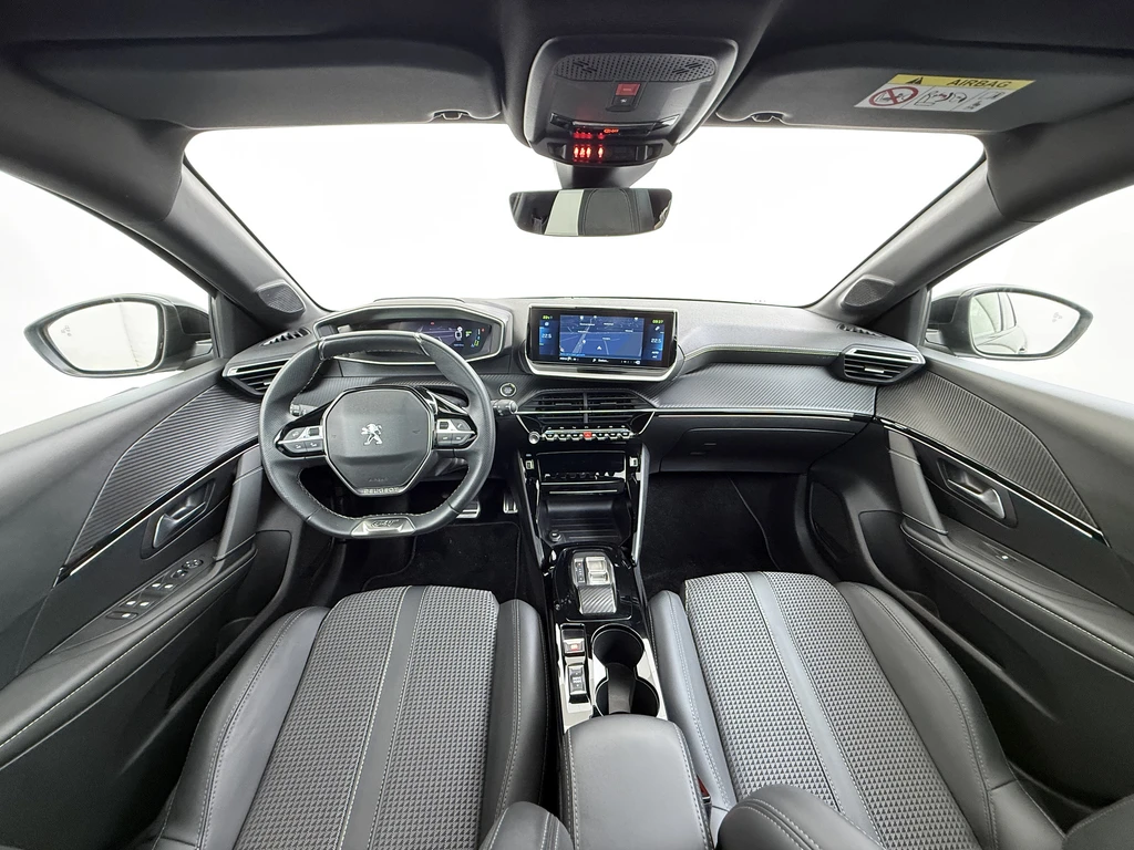 Peugeot e-208 – foto 10