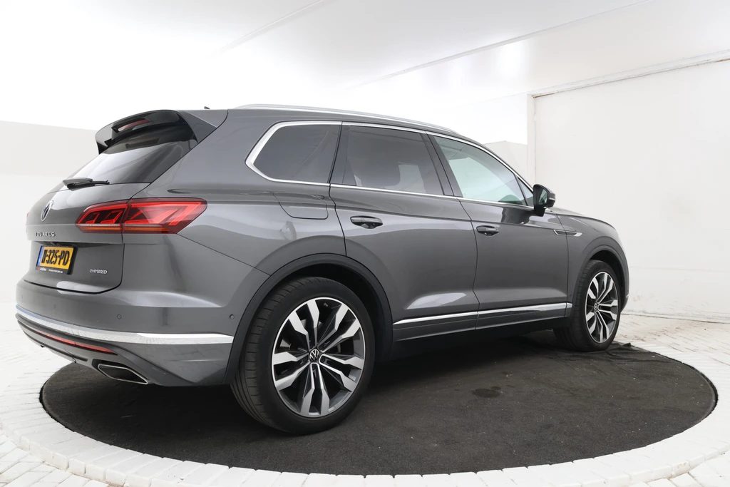 Volkswagen Touareg – foto 4