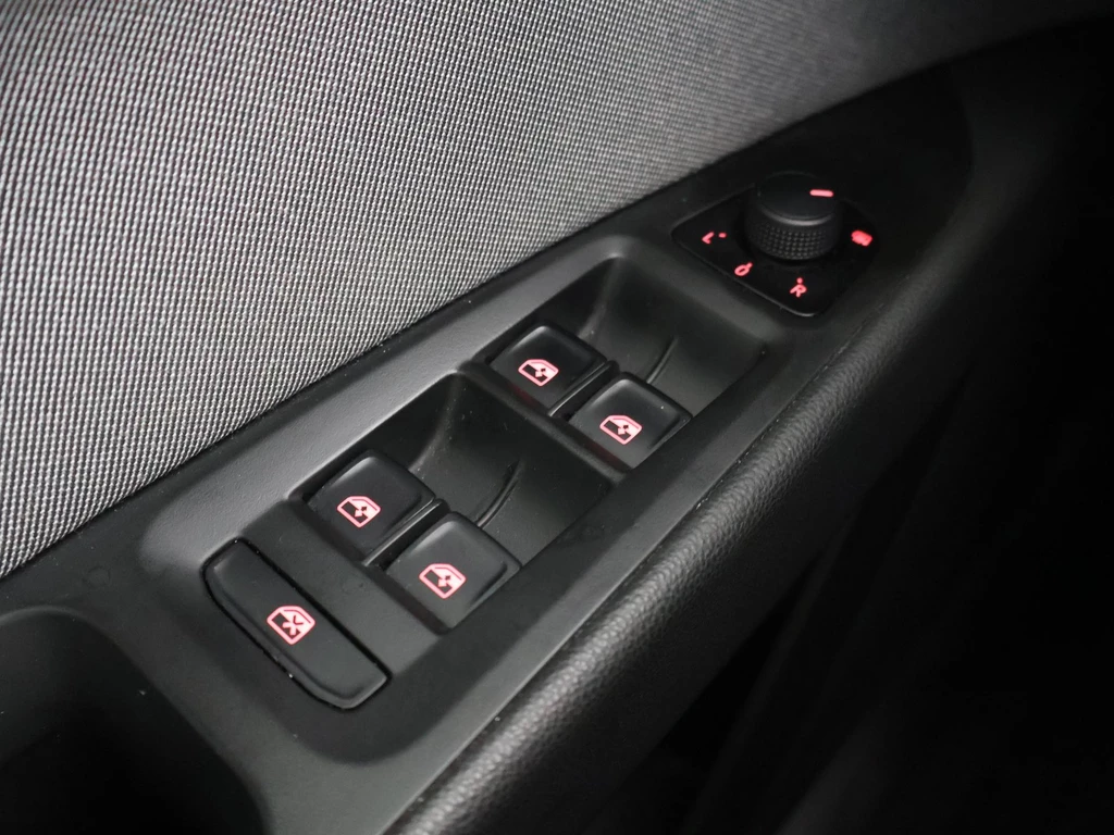 SEAT Leon – foto 19