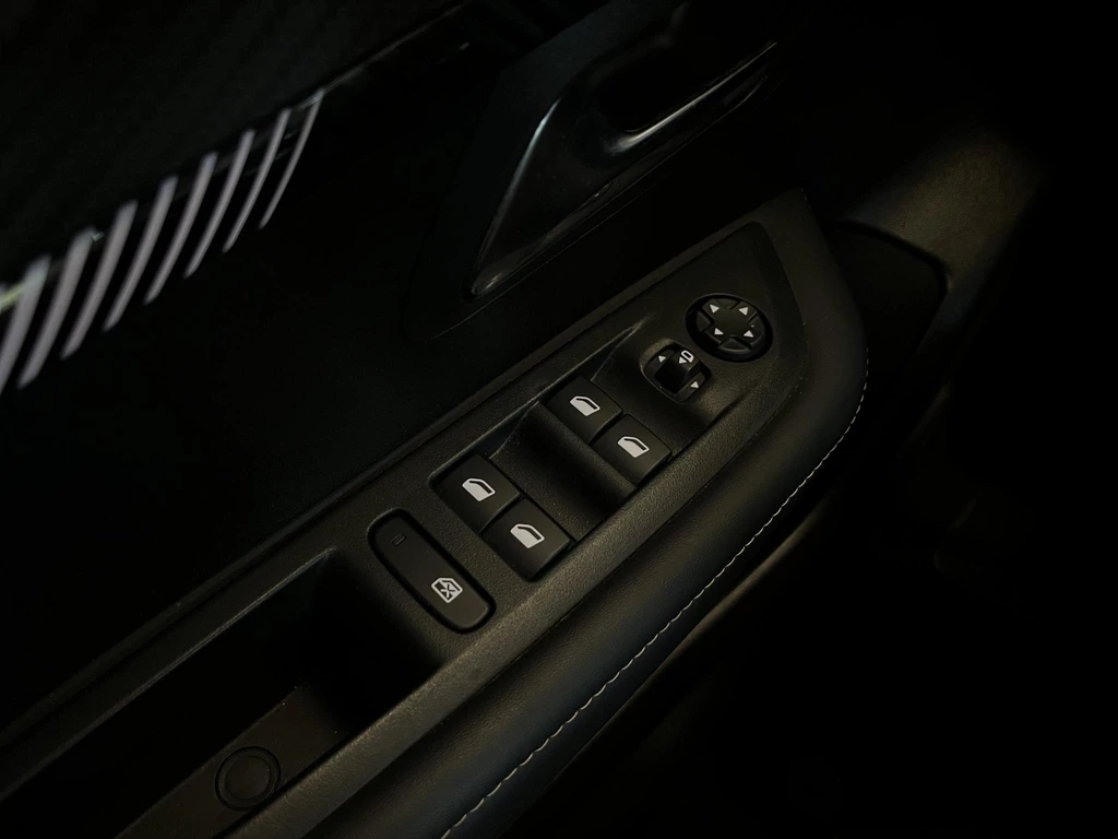 Peugeot 208 – foto 28