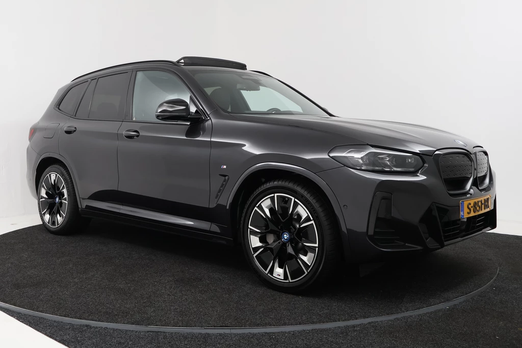 BMW iX3 – foto 6