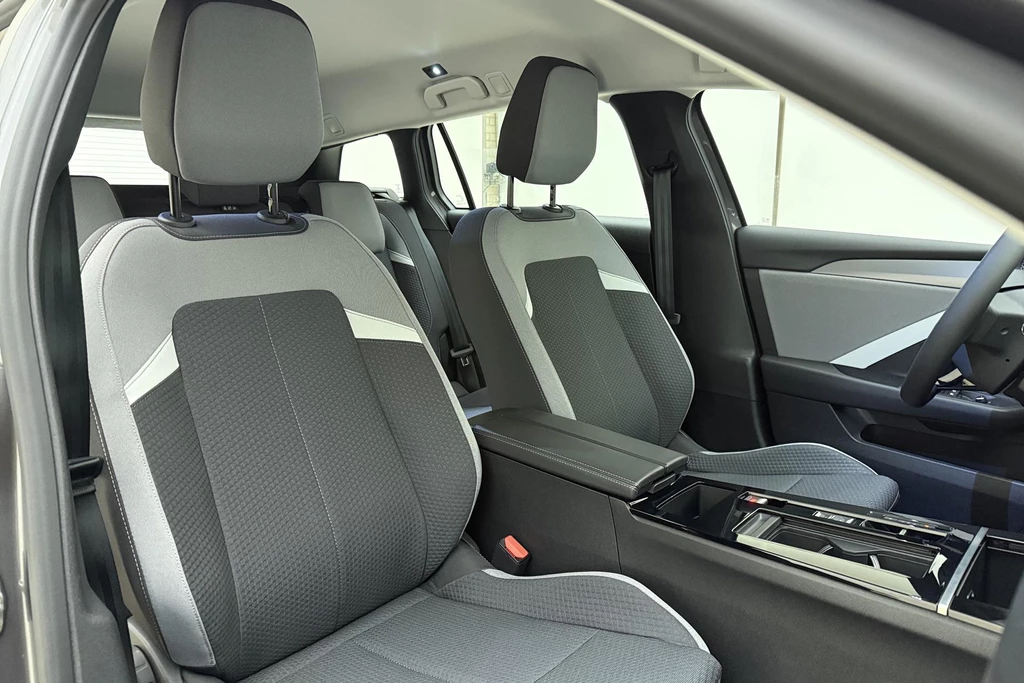 Opel Astra – foto 12
