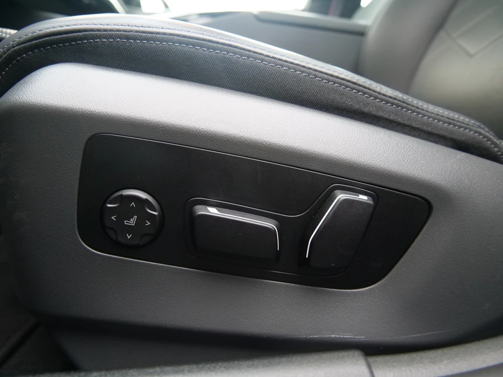 BMW i5 – foto 32