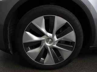 Tesla Model Y – thumbnail 7