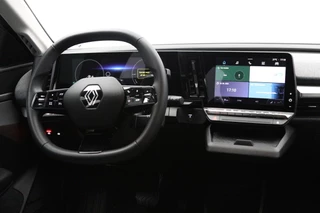 Renault Megane E-Tech – thumbnail 12