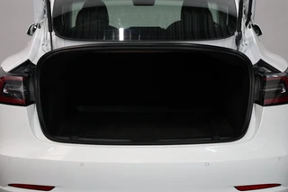Tesla Model 3 – thumbnail 21