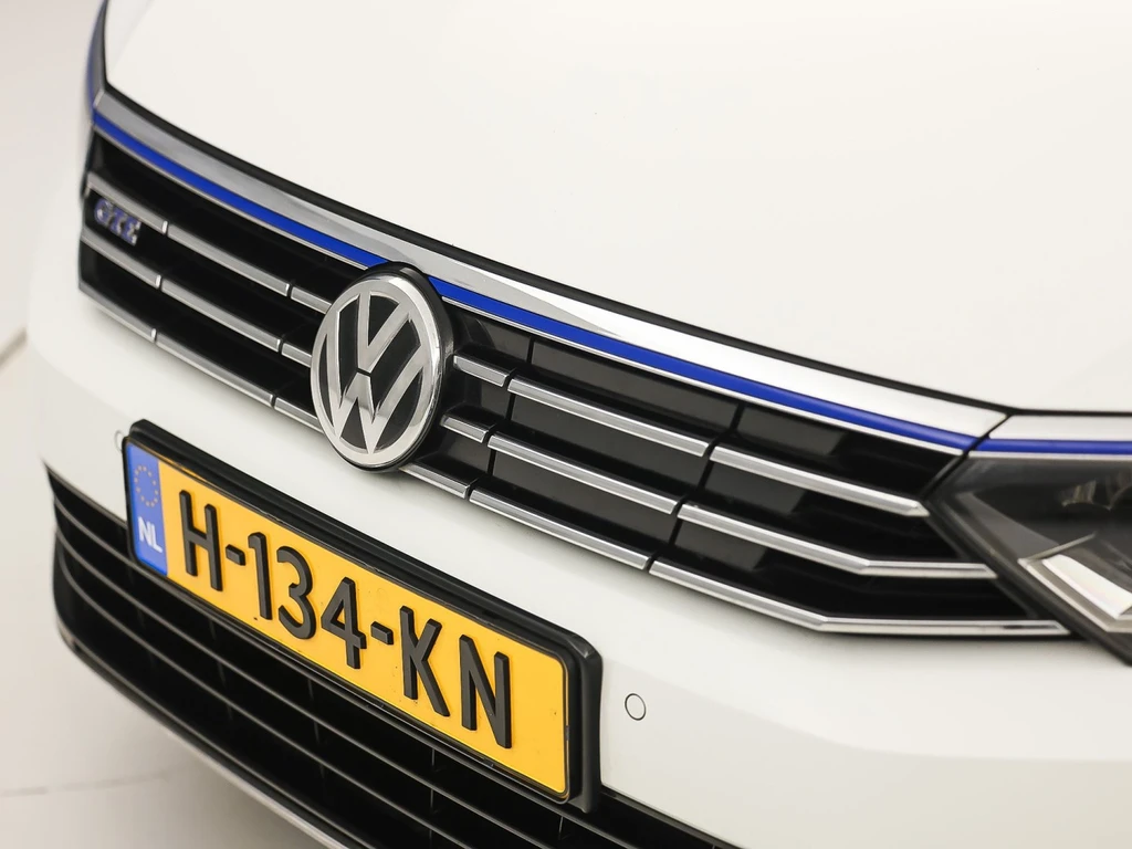 Volkswagen Passat – foto 19