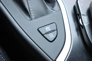 Lexus UX – thumbnail 37