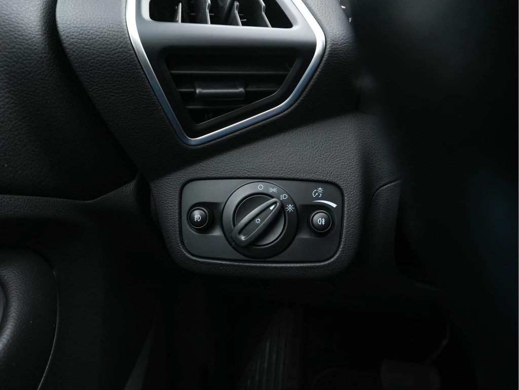 Ford Kuga – foto 18