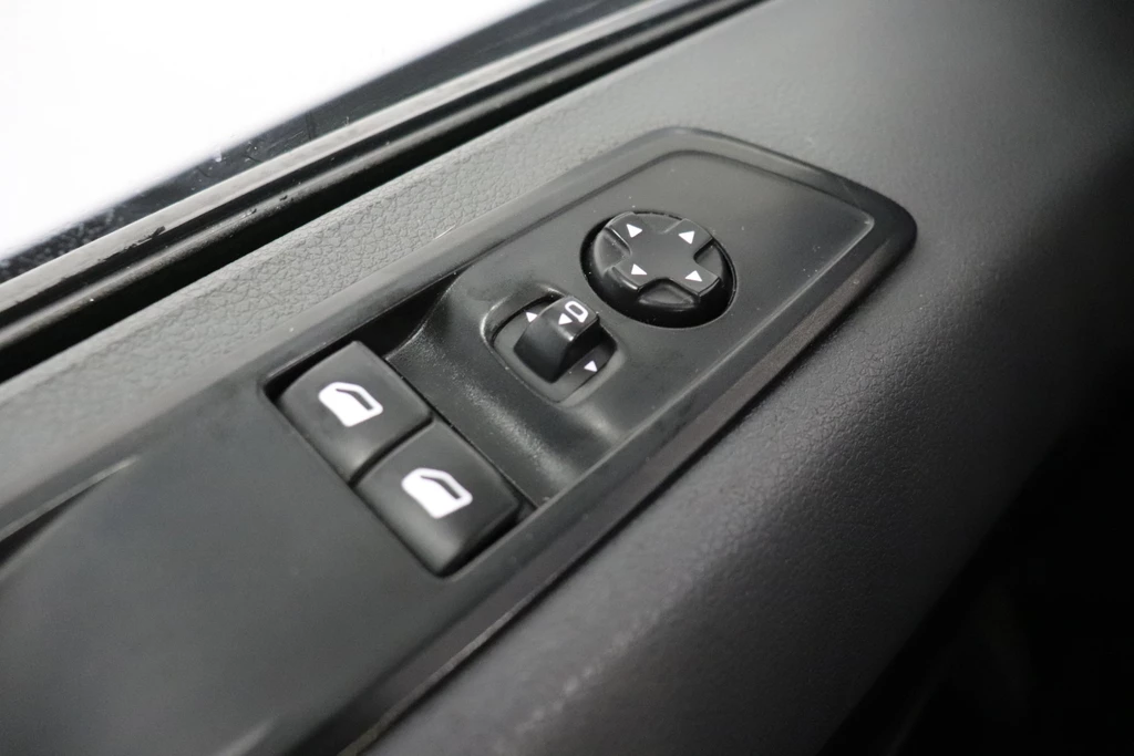 Opel Vivaro – foto 19