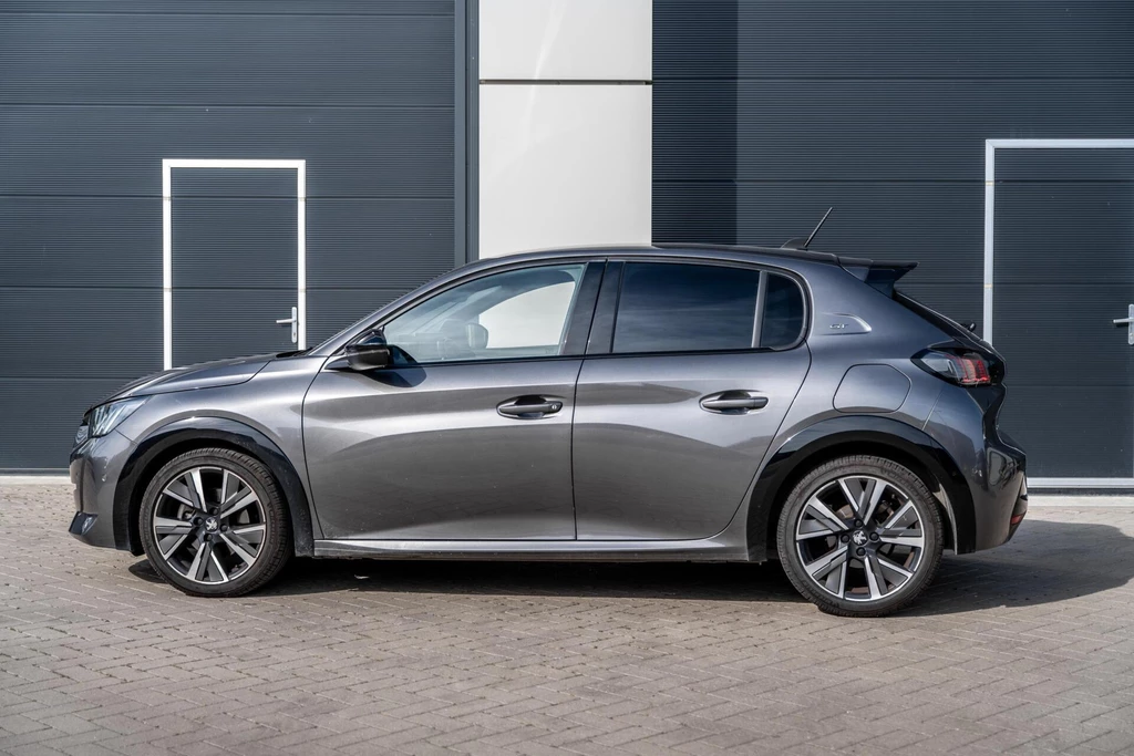 Peugeot 208 – foto 2