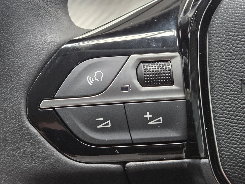 Peugeot 208 – foto 23