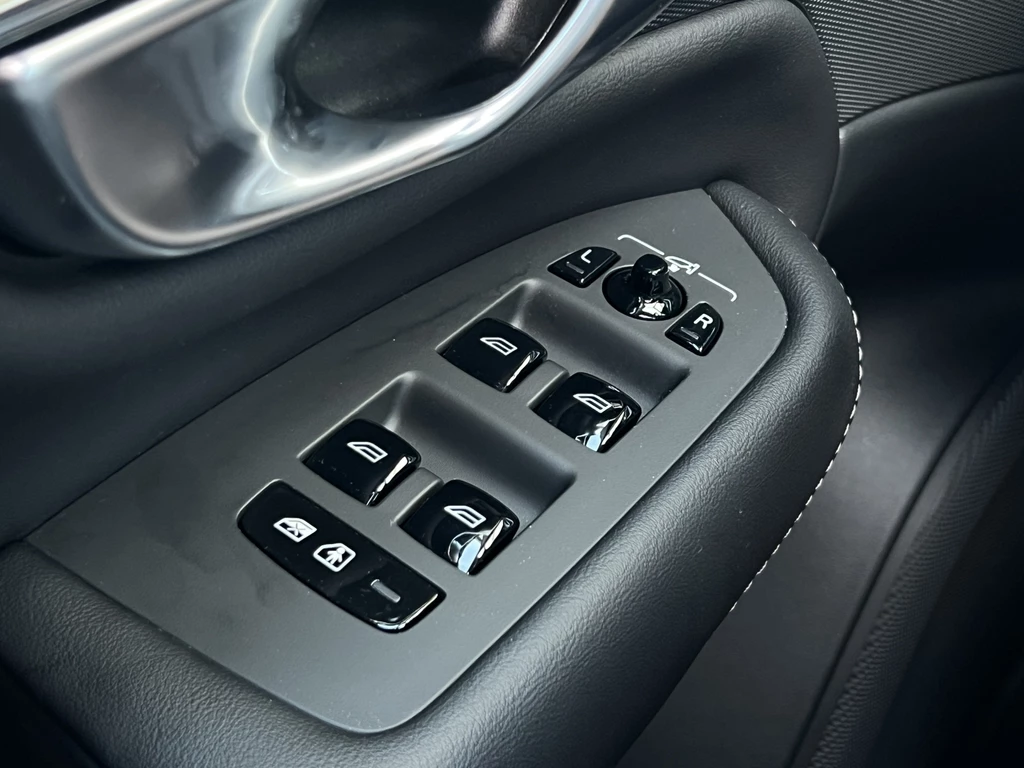 Volvo XC90 – foto 12
