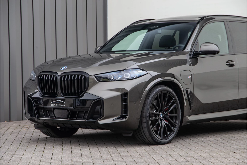 BMW X5 – foto 2