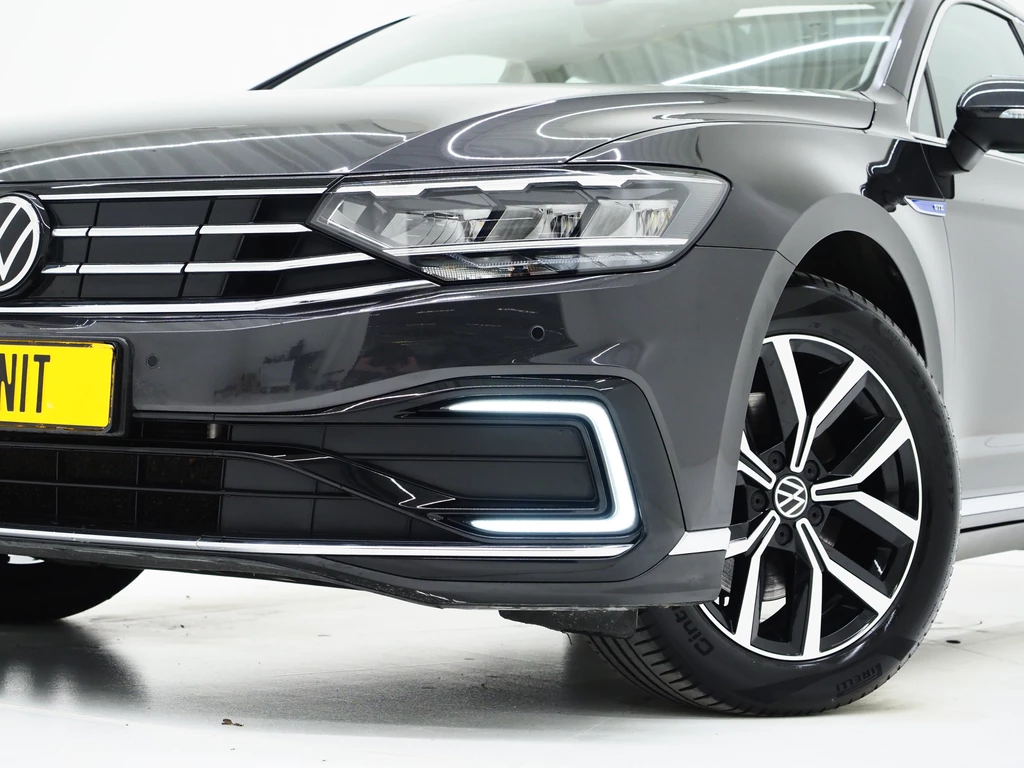 Volkswagen Passat – foto 11