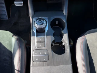 Ford Kuga – thumbnail 12