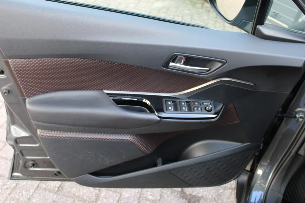 Toyota C-HR – foto 13