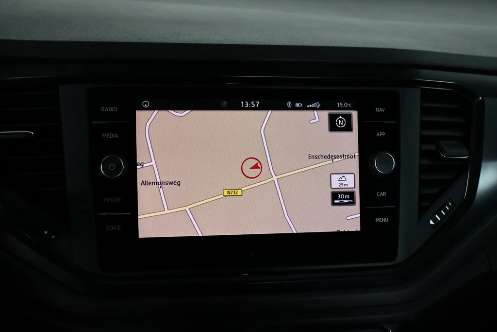 Volkswagen T-Roc – foto 17