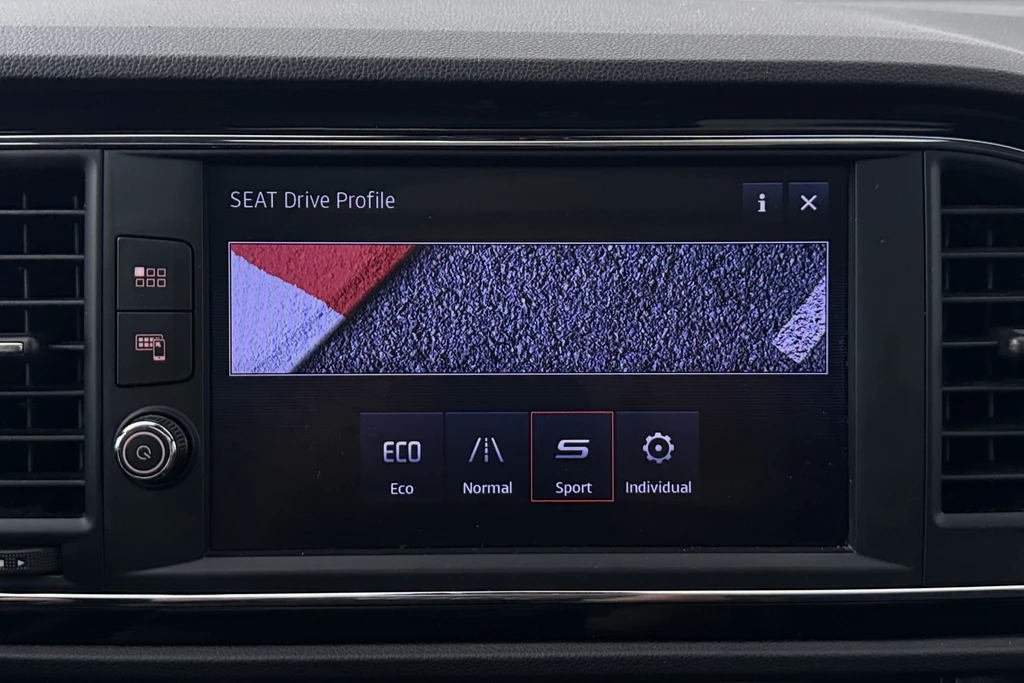 SEAT Leon – foto 16