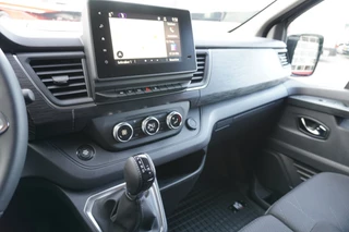 Renault Trafic – thumbnail 16