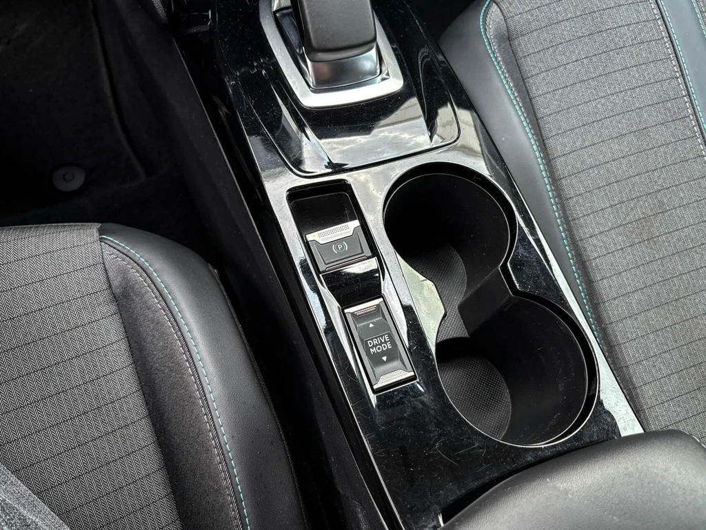 Peugeot e-208 – foto 37