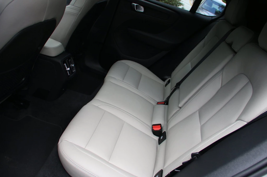 Volvo C40 – foto 8