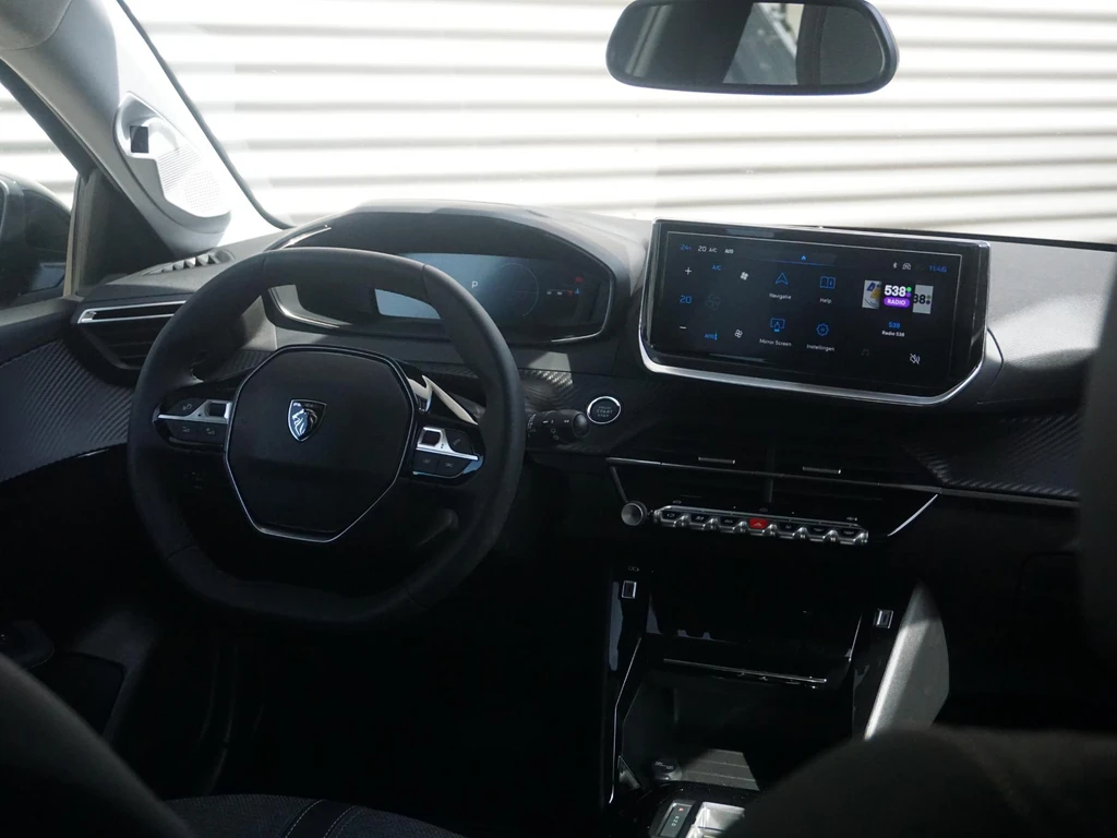 Peugeot 208 – foto 12