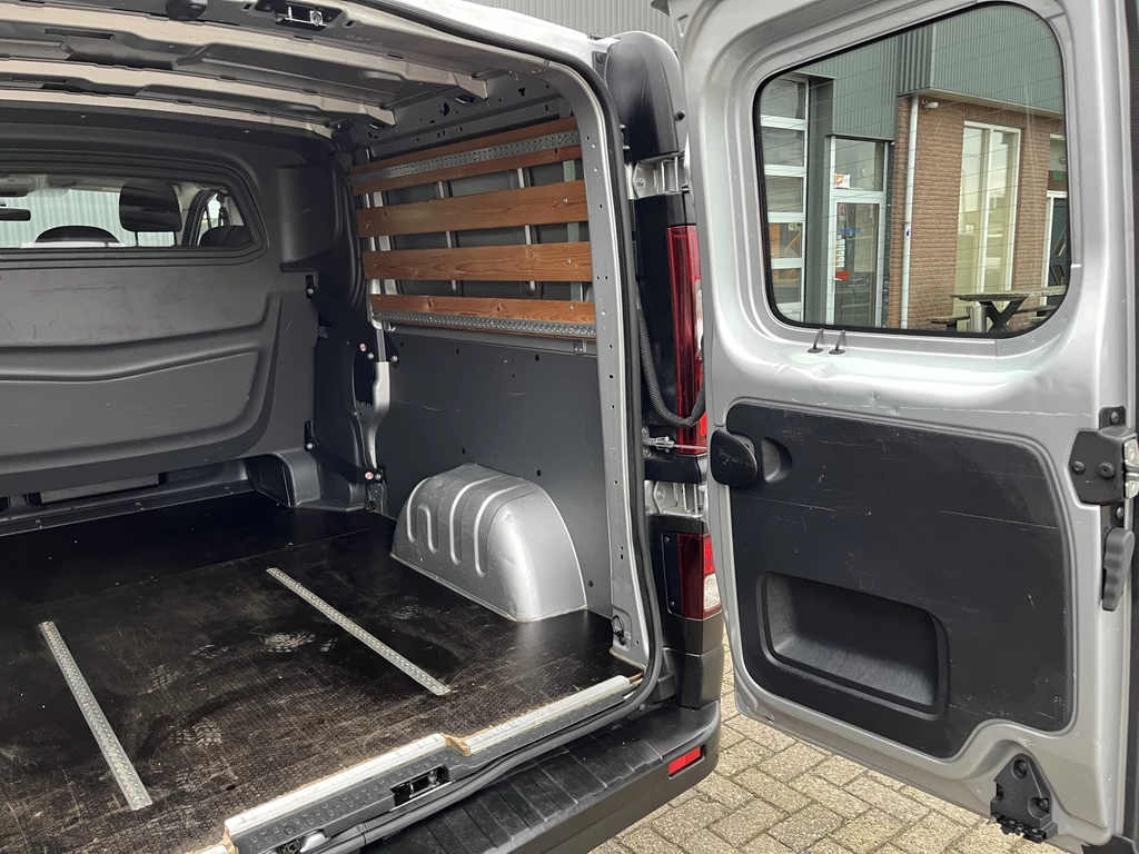 Renault Trafic – foto 21