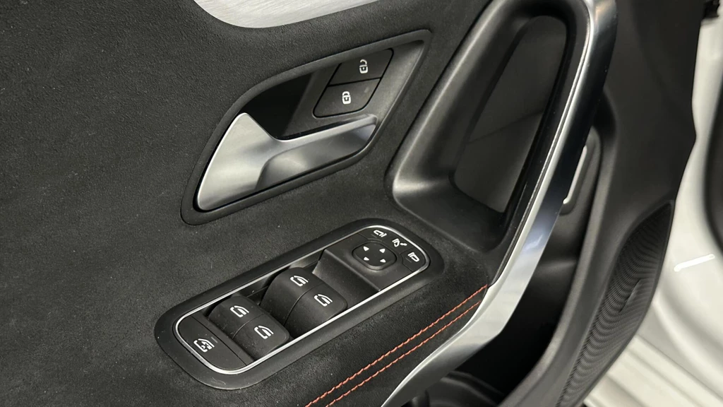 Mercedes-Benz CLA – foto 31