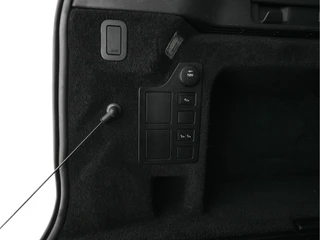 Land Rover Discovery – thumbnail 26