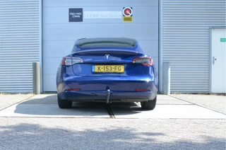 Tesla Model 3 – thumbnail 2