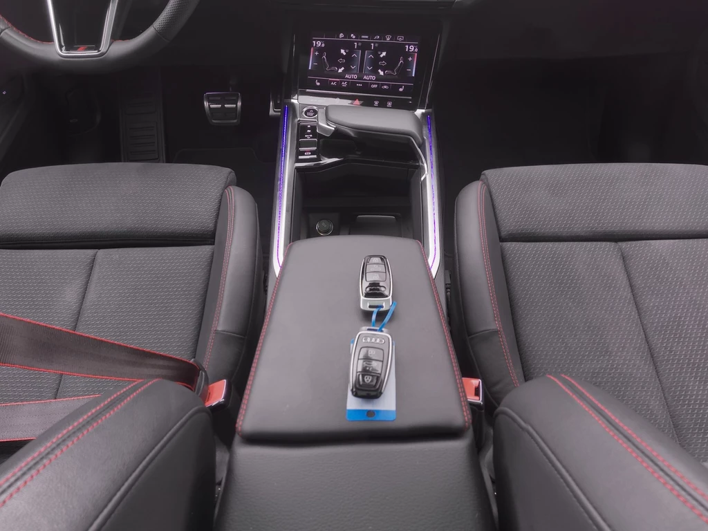 Audi Q8 e-tron – foto 27