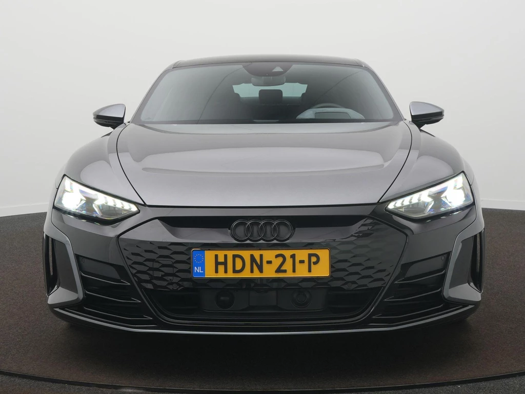 Audi e-tron GT – foto 10