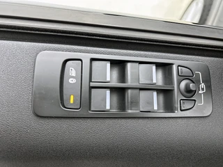 Land Rover Discovery Sport – thumbnail 32