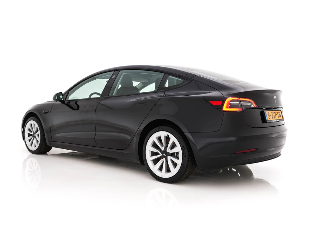 Tesla Model 3 – foto 2