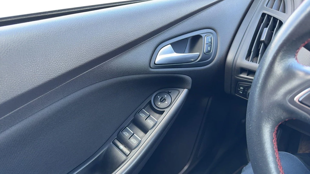 Ford Focus – foto 12
