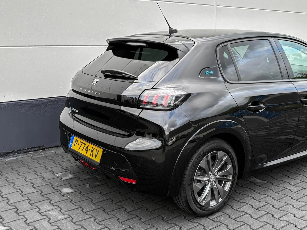 Peugeot e-208 – foto 11
