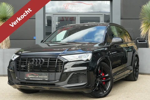 Audi Q7 60 TFSI e Quattro Pro Line S Competition | 489 PK | PHEV | Audi Exclusive | Pano | 360° Camera | Trekhaak Audi Q7 60 TFSI e quattro Pro Line S Competition 489 PK Plug-in Hybrid met 3.0 V6 benzinemotor en 8-traps automatische transmissie, voorzien van een zeer luxe Audi Exclusive interieur, panora