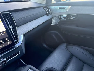 Volvo XC90 – thumbnail 32