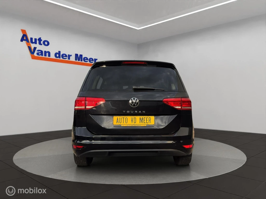 Volkswagen Touran – foto 4