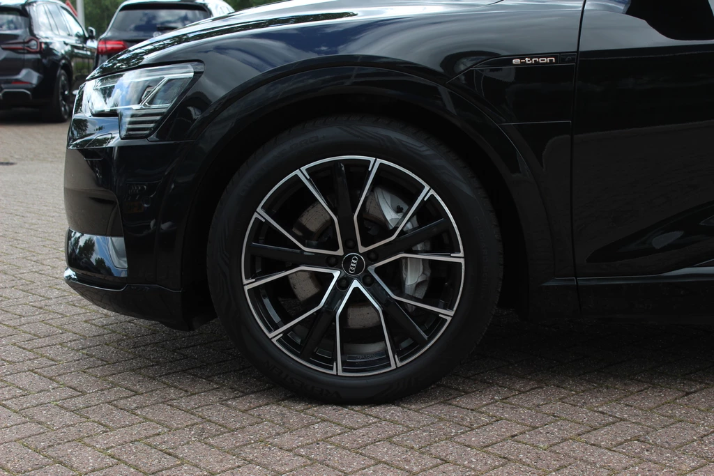 Audi e-tron – foto 17