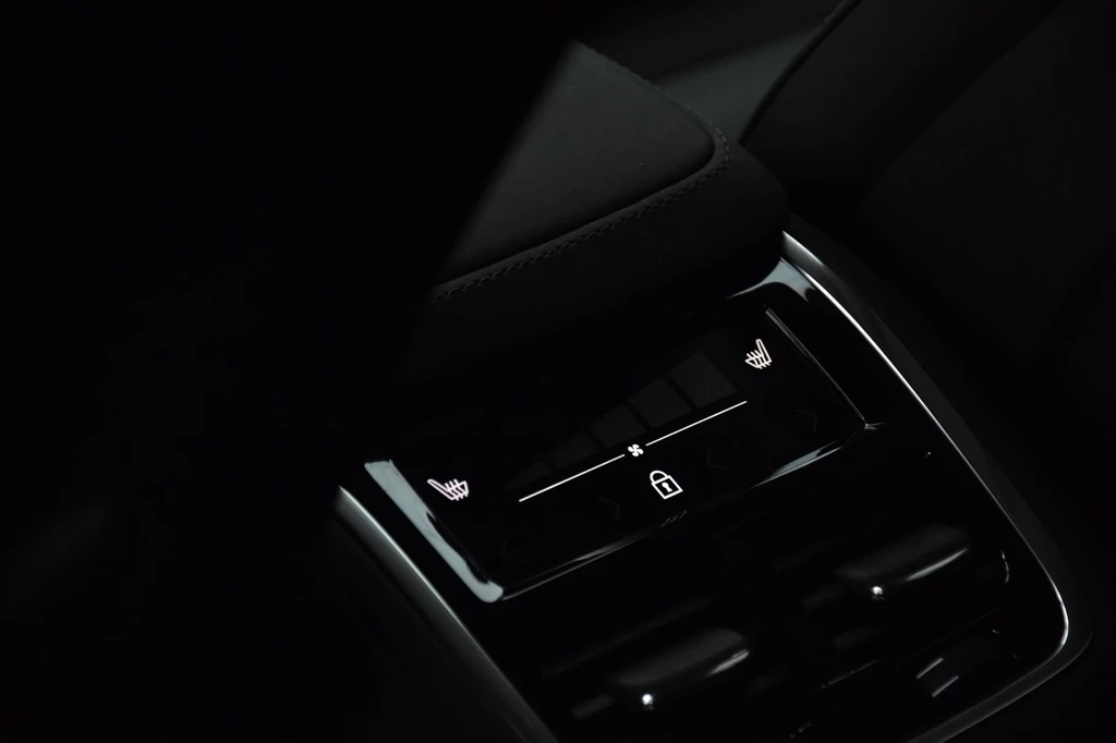 Volvo XC90 – foto 24