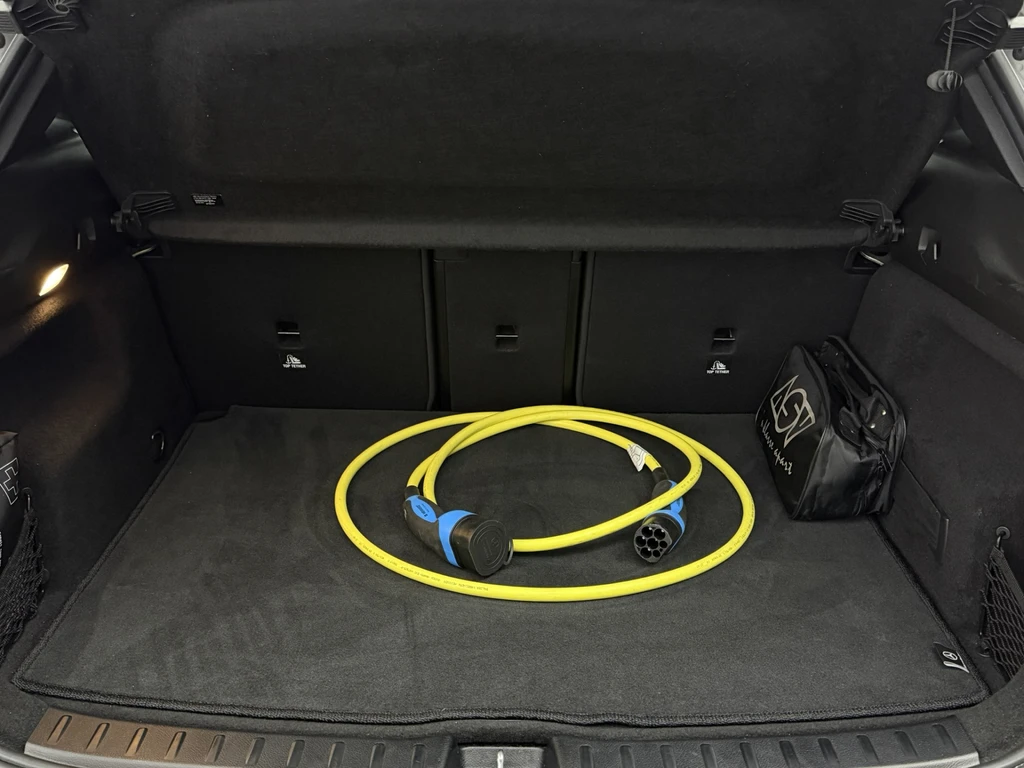 Mercedes-Benz EQA – foto 17