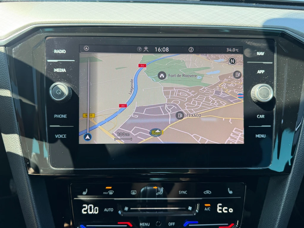 Volkswagen Passat – foto 27