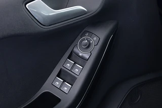 Ford Fiesta – thumbnail 9